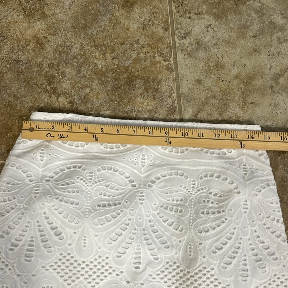 White eyelet mini skirt from Talbots size 2. - Picture 4 of 7